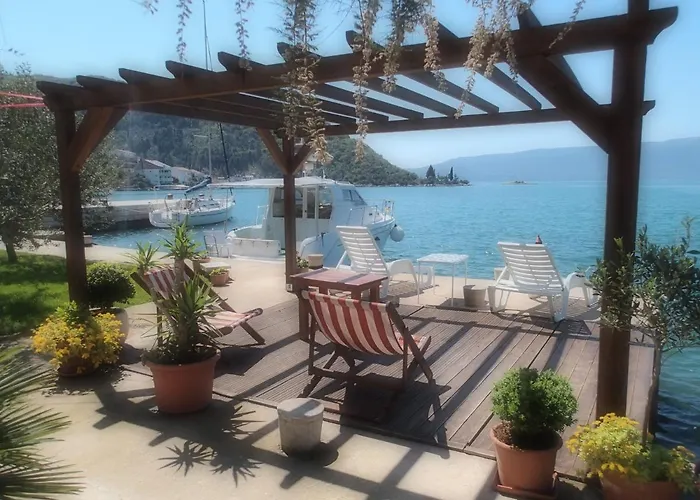 By The Sea Blace, Neretva Delta - Usce Neretve - 16068 *